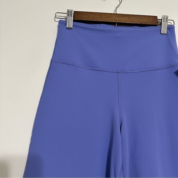 Athleta Elation Wide Crop Pant in Lavender/Adonis Blue Size Small NWT - Picture 5 of 9
